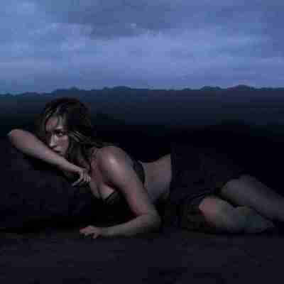 Tate McRae SO CLOSE TO WHAT (deluxe) - 2025 FLAC 48kHz 24bit qobuz