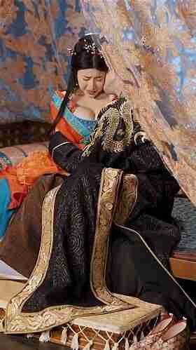 【禁播短剧系列】回到古代当太子（98集全集）擦边剧