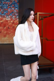 张予曦浪姐上班短裙105P 936M
