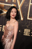 王鸥某时尚盛典红毯照，大尺度露胸晚礼服