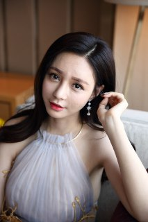 沈梦辰仙女薄纱裙性感凉高现场超清怼脸_性感美背侧乳