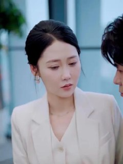 我的富豪美女总裁(我的极品女总裁) 擦边涩涩短剧全集无删减