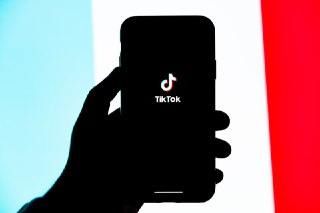 TikTok中视频全新玩法,百万播放月赚1800美金